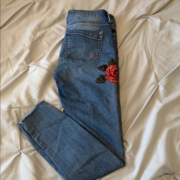Express blue denim skinny jeans with floral detail - Picture 3 of 3